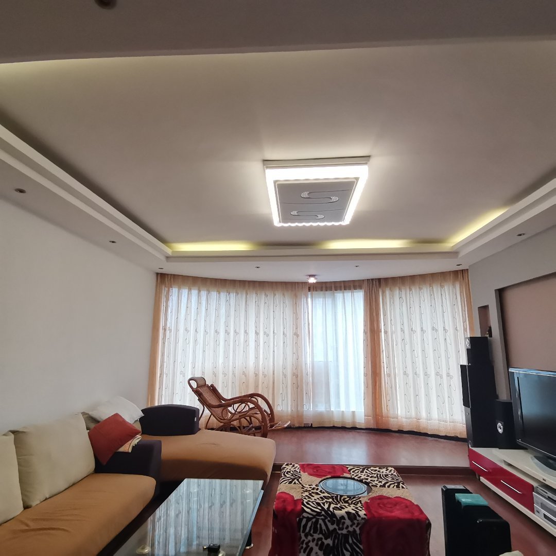 黄土坡 精装四室两厅两卫带两个阳台 西南朝向-月畔湾主题酒店二手房价