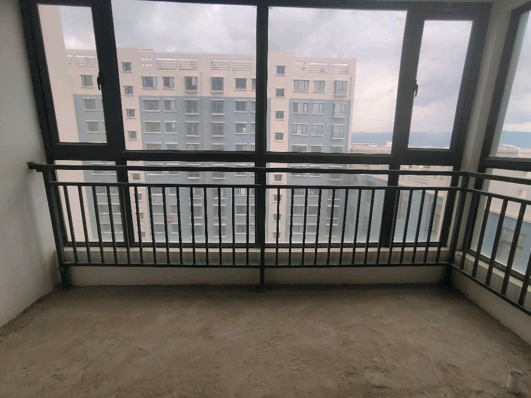 麒麟区东片区毛坯4室2厅2卫二手房出售10