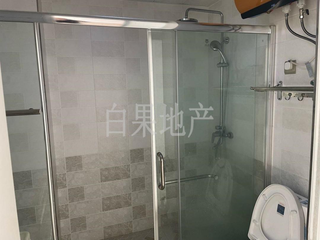 万达华府,95㎡2500元/月家电全齐,大型花园社区5