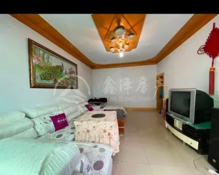 月亮小区3室2厅1卫朝南北普通