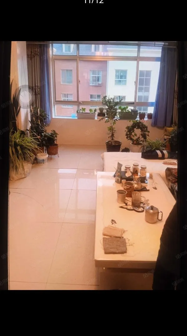 世纪金都4室3厅2卫带阁楼精装修
