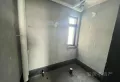公园里毛坯大四室白菜价10