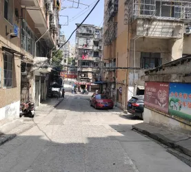 近圣街