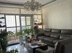西峰区|万辉国际广场4室2厅1卫出售|买房租房佣金全返