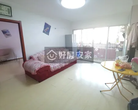 鸿利聚隆三期2室1厅1卫朝北精装