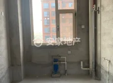 盐湖区|凤凰湖畔3室2厅1卫出售|买房租房佣金全返