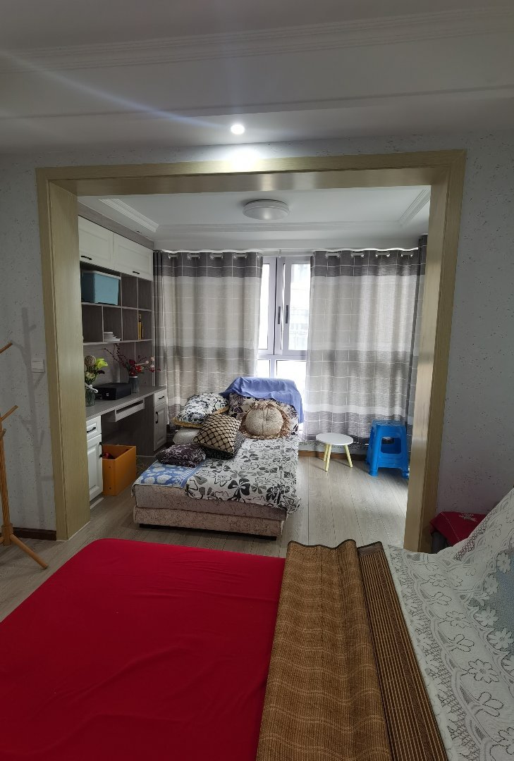 宏泰财富广场,宏泰财富广场 精装三室带品牌家具家电 拎包入住 价格便宜4
