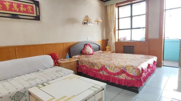 地理位置优越交通便利停车方便南北通透户型拎包入住家里干净利索