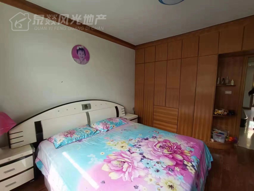 实际面积大，周边设施齐全。看房提前联系-供应小区二手房价