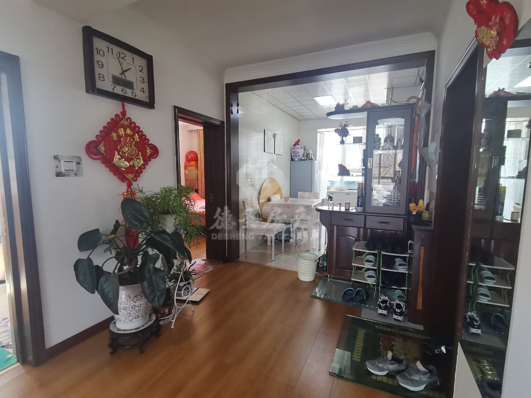 嘉鑫居,十六中 两室带个阳台 拎包入住 全明户型2