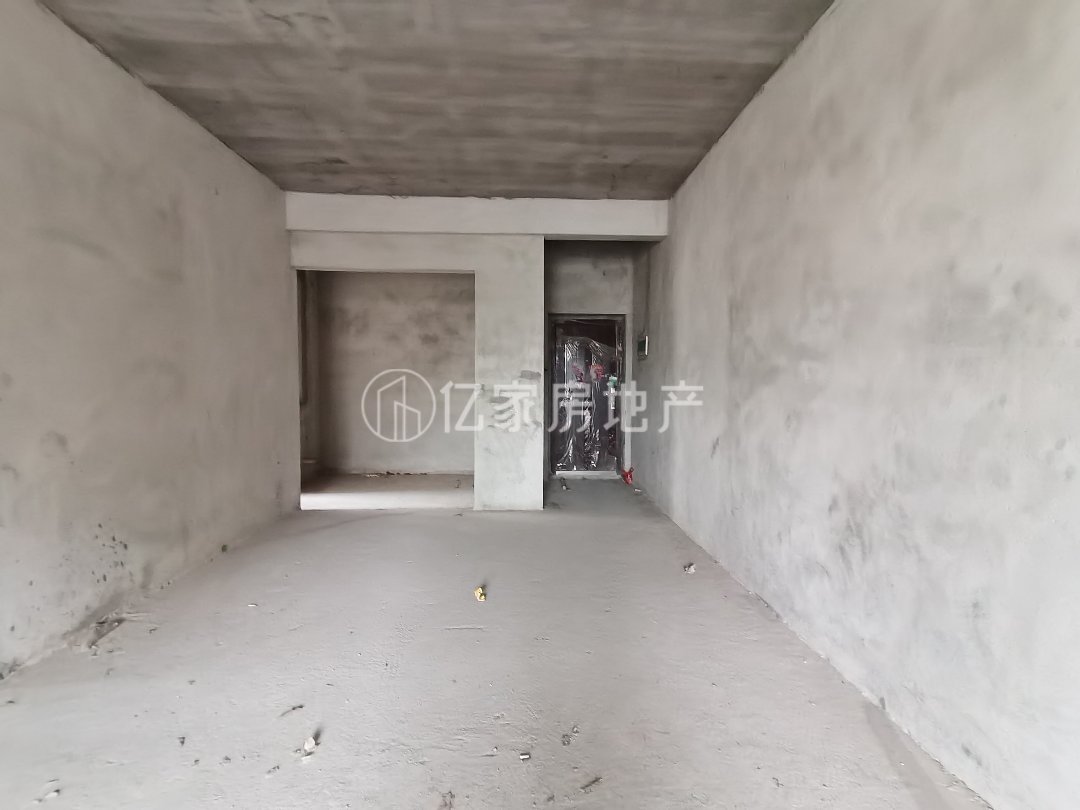 万盛湖景，近河堤街，近学校，125㎡，3房，61万-万盛湖景二手房价