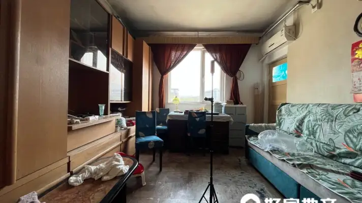 305万元的2室1厅1卫1阳台，