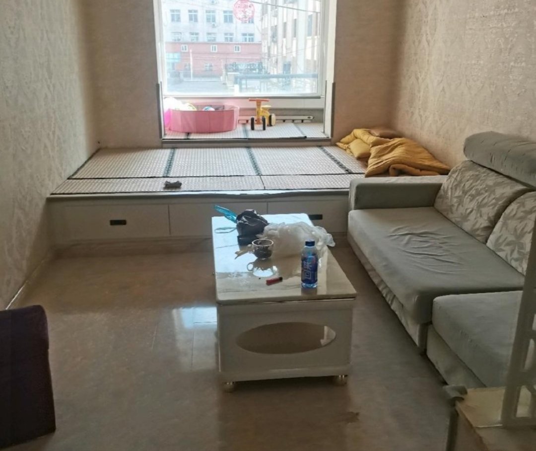 消防华联超市附近，1室精装修，家具家电齐全，3楼-消防路二手房价