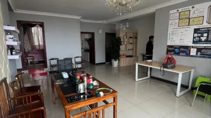 江源大厦三室两厅两卫