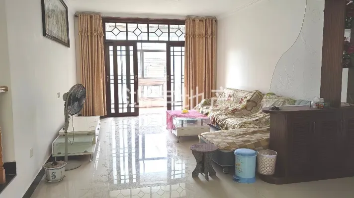 伟业公园路小区带储藏间南北通透户型装修未入住过