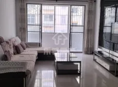 出售：衡阳滨河小区三居室，房本满五，首付：24万元。