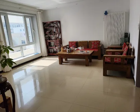 兴泰小区3室2厅2卫精装