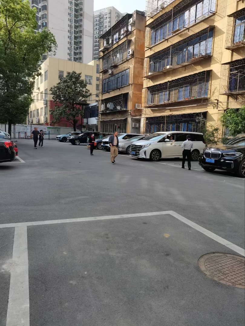 煤化局,白云大道，白云路小学旁单位院内，零公摊，得房率超高1