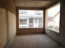 麒麟区|都市森邻5室2厅4卫出售|买房租房佣金全返