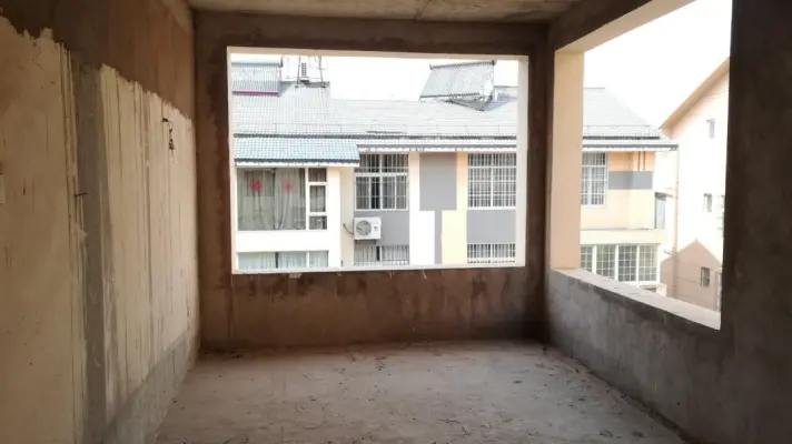 都市森邻双拼别墅，已经加好层的毛坯房，带地下室