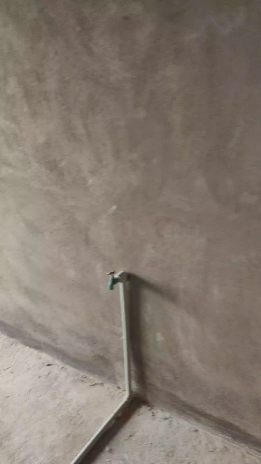 麒麟区东片区毛坯4室2厅2卫二手房出售1