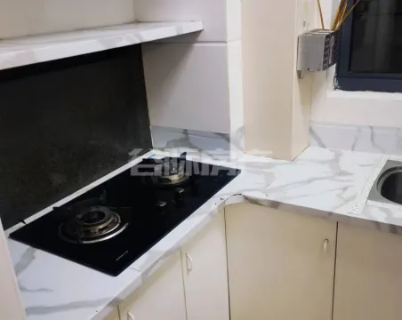 江南明珠3室1厅1卫朝南精装