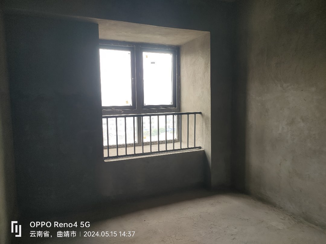 麒麟区东片区毛坯4室2厅2卫二手房出售5