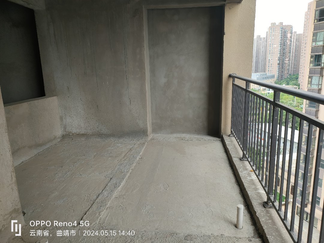 麒麟区东片区毛坯4室2厅2卫二手房出售9