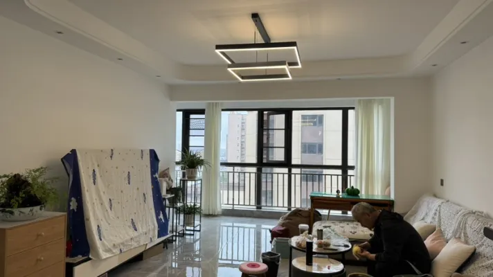 金港华庭150.12㎡4室2厅3卫2阳台精装南北，业主急租