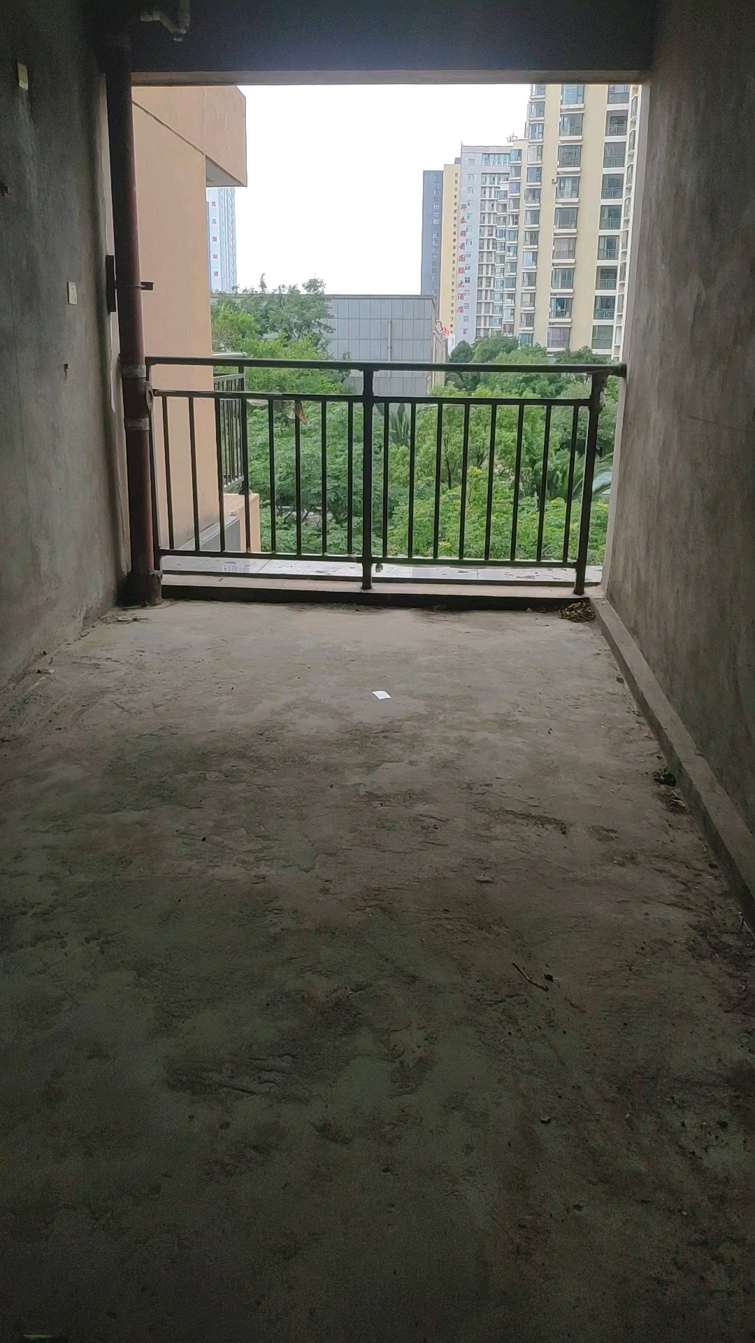 麒麟区北片区毛坯4室2厅2卫二手房出售1