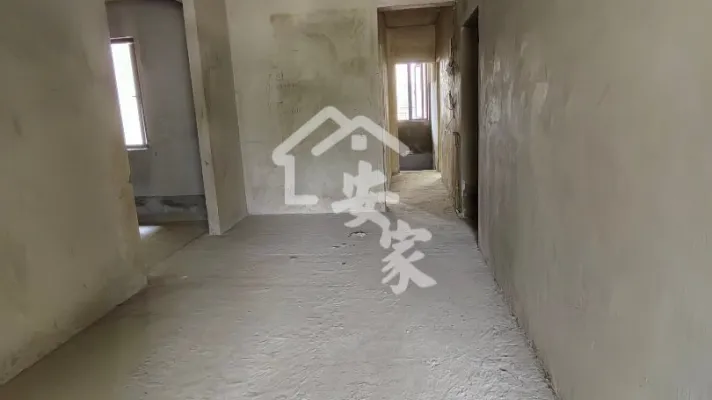 阳光水岸，户型采光好！