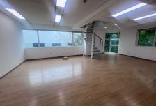 普通华贸国际公寓170㎡高端写字楼，招租中，租金可面议
