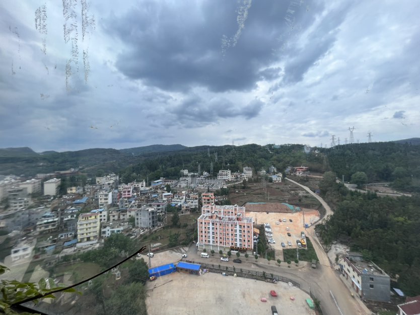 清溪河畔,豪华装修3室2厅1卫1阳台，拎包入住，采光空气都很好！13