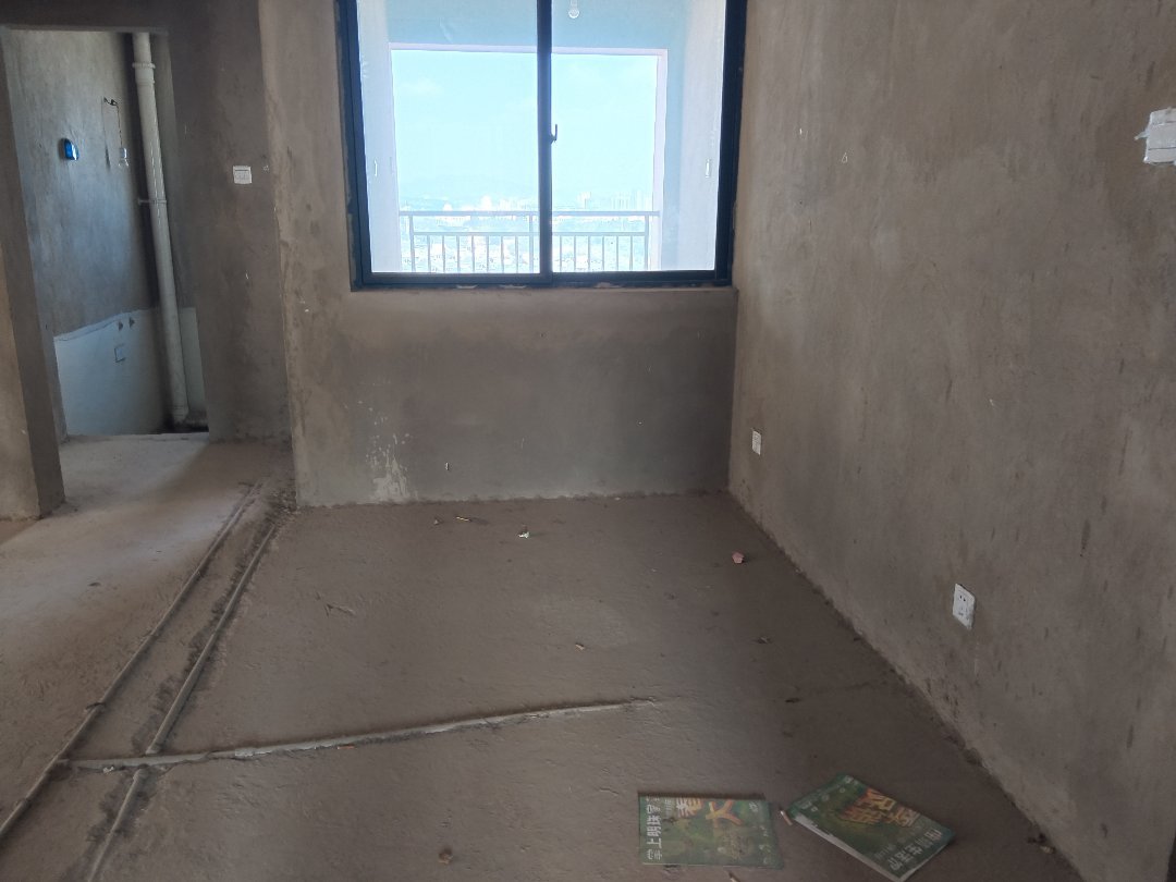 麒麟区南片区毛坯4室2厅2卫二手房出售10