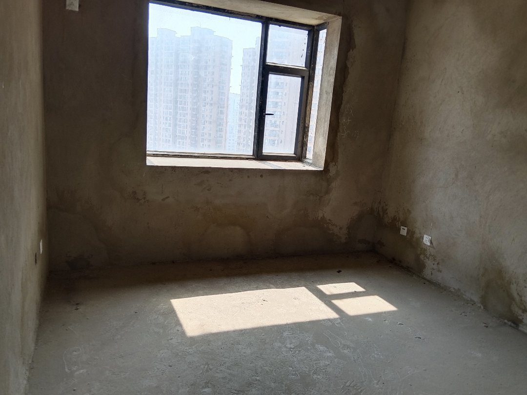 麒麟区南片区毛坯4室2厅2卫二手房出售3