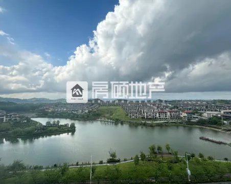 天屿花城牡丹岛4室2厅2卫朝南北毛坯
