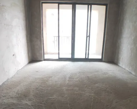 幸福新苑3室1厅1卫朝南北毛坯
