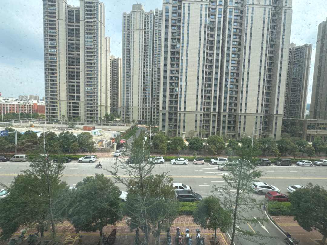 麒麟区西片区毛坯3室2厅2卫二手房出售13