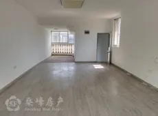 开发区|爱玛花苑5室2厅2卫出售