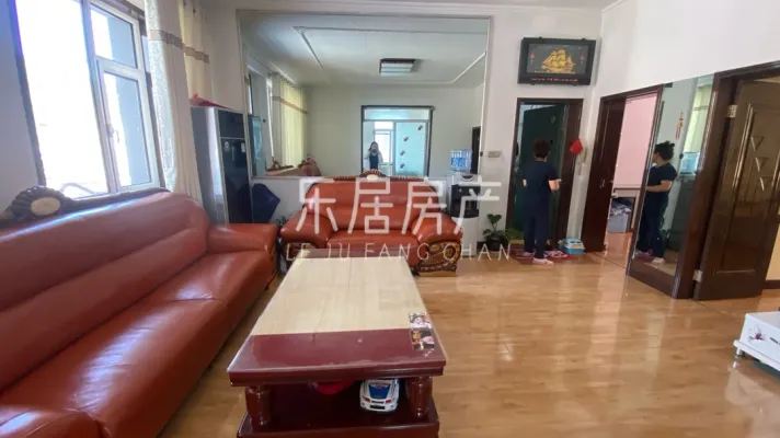 私下推，不要公开图片 ，人行家属院，价格合理，带地下室。。