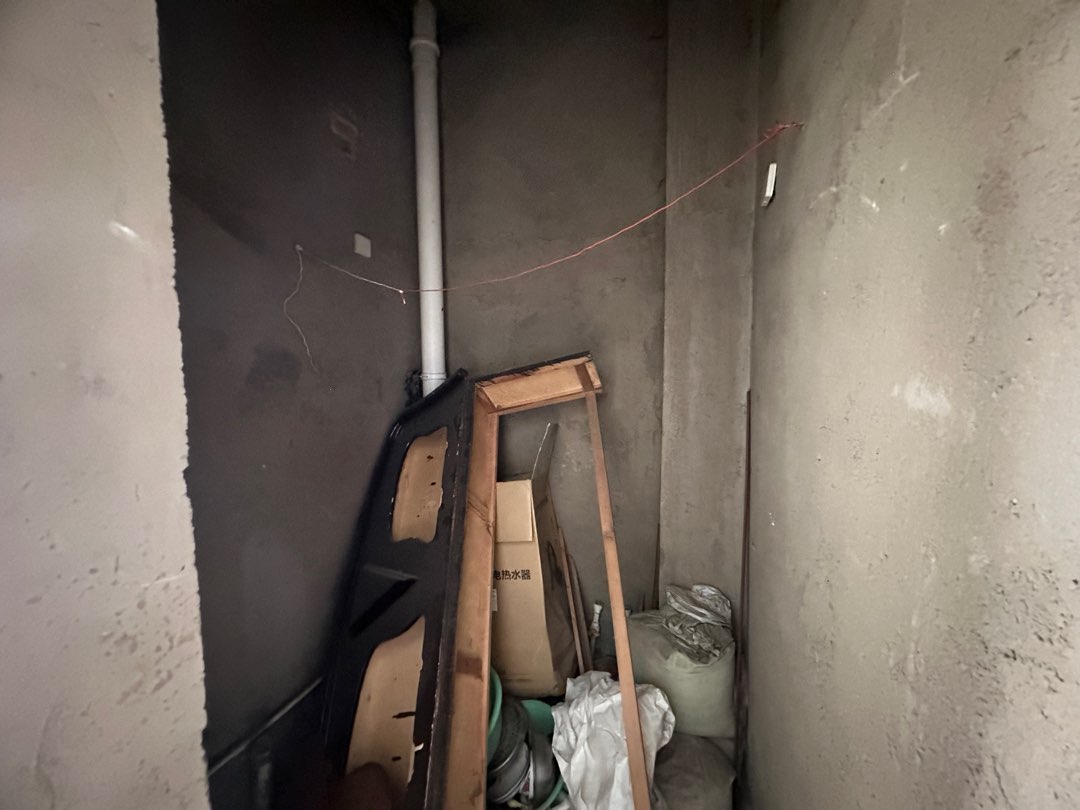 城区城区毛坯3室2厅2卫二手房出售4