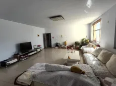 涿鹿县|古郡职工家属楼2室2厅1卫出租