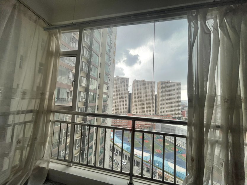 市中心书苑彼岸精装修家具家电齐全，房东诚心出租-书苑彼岸二手房价