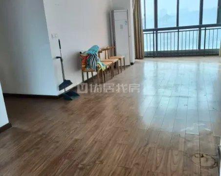 中建金象广场二期3室2厅1卫朝南普通