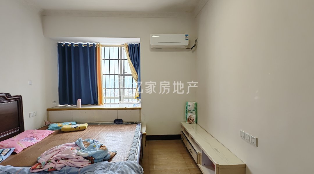 容县城北精装3室2厅2卫二手房出售8