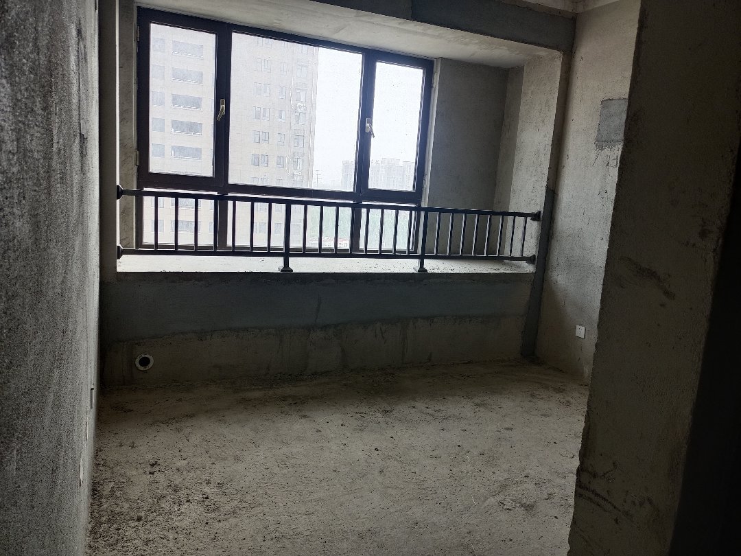 天之和风雅苑,看房提前預約，鑰匙?在六小21世紀，可以走一手合同。2