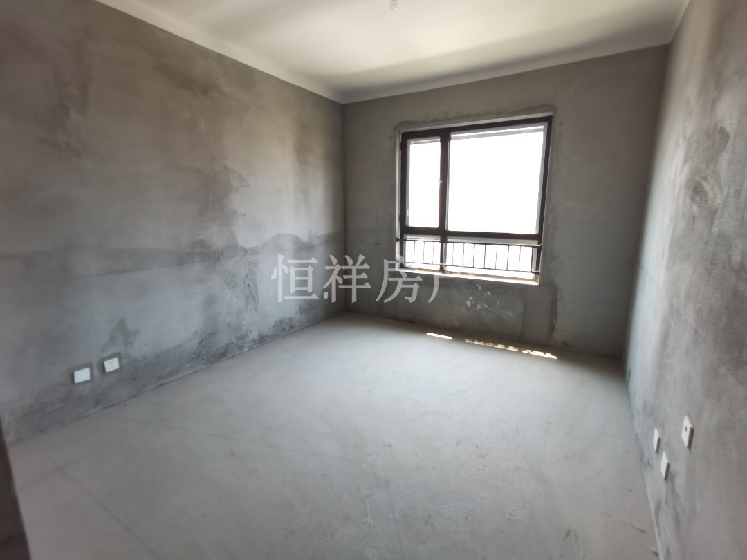 中天桃李府,中天桃李府毛四房，任意装8