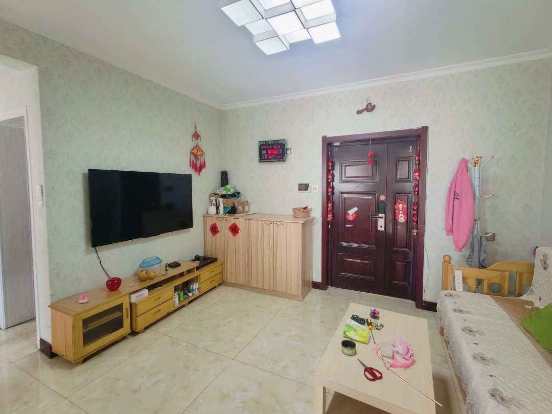 澳海澜庭御景苑 三阳户型 家具家电齐全 包物业 不包暖气-澳海御景苑租房