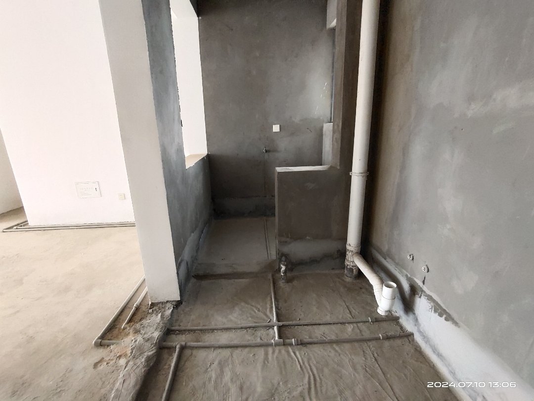麒麟区东片区毛坯4室2厅2卫二手房出售11