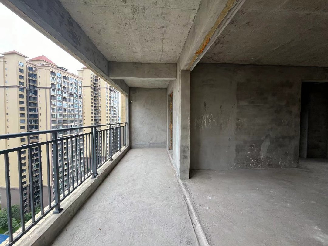 宏森景园,宏森景园，大四室，清水，房东急售。1